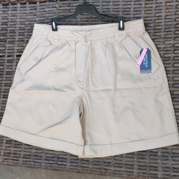 Nautica girl's school uniform color khaki size 18. - Picture 1 of 8